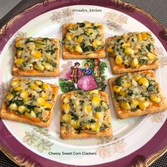 A picture of Cheesy Sweet Corn Crackers.