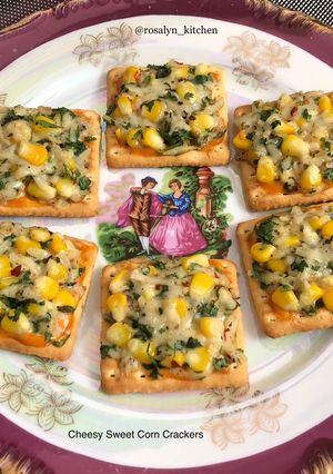A picture of Cheesy Sweet Corn Crackers.