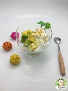 酪梨蜂蜜希臘優格沙拉~ 的食譜成品照片