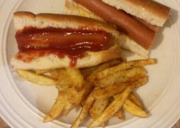Good old hot dog and chips