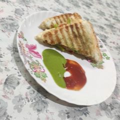 A picture of Grill sandwhich.