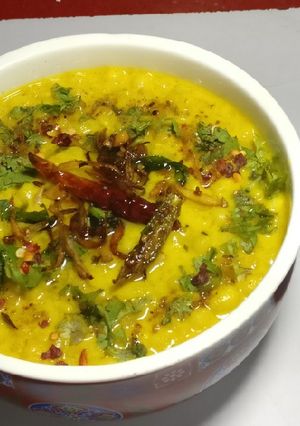 A picture of Boondi Ki Kadhi.