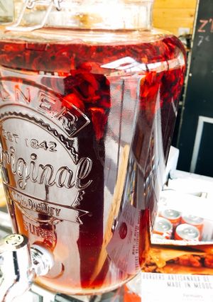 Une photo de Bissap (infusion de fleurs d’hibiscus)
