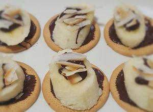 Una foto de Postre ultra rápido de chocolate y plátano