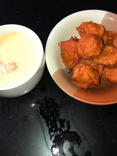 A picture of Beans cake with pap.
