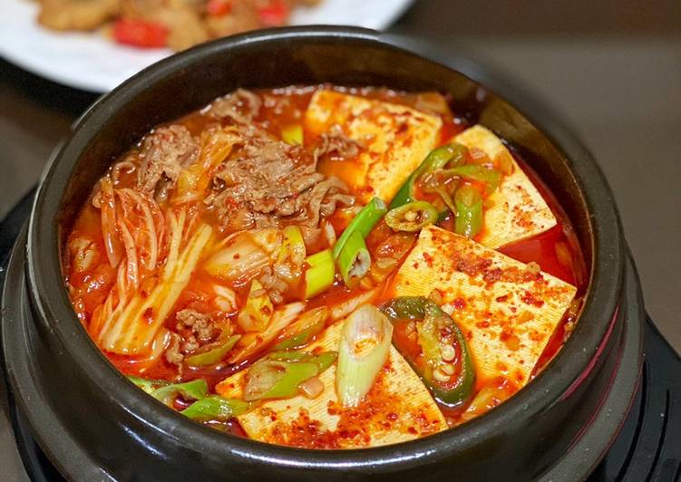 Cara Membuat Kimchi Jjigae Ide Resep Setiap Hari