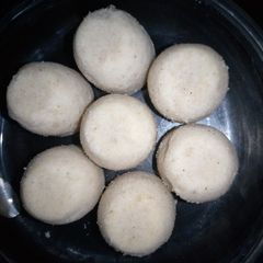 A picture of Rice bolls.