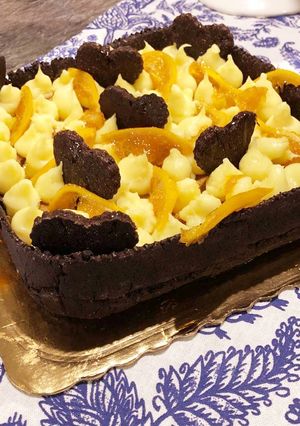 Foto di Crostata con frangiapane e crema pasticcera all' arancia