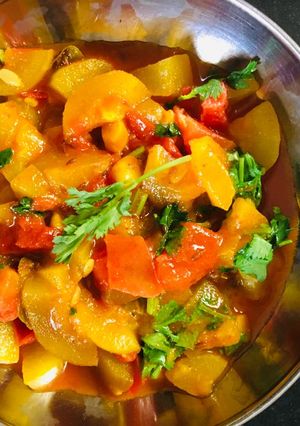 દૂધીનું શાક (Dudhi Shak Recipe In Gujarati) રેસીપી મુખ્ય ફોટો