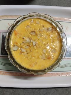 કેસર- ડ્રાય ફ્રુટ મેંગો રબડી(kesar-dryfruits mango rabdi recipe in gujarati) રેસીપી મુખ્ય ફોટો