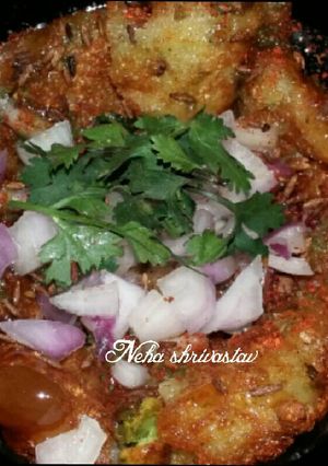 A picture of Aalu tikki.