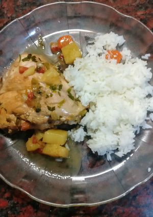Una foto de Plancheta - Carne y pollo a la criolla