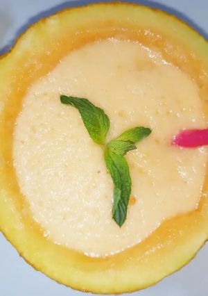 صورة لوصفة عصير شمام 🍈،🍸👩🏻‍🍳 مع أجواء الصيف يسرسح على القلب 🤤🌞
