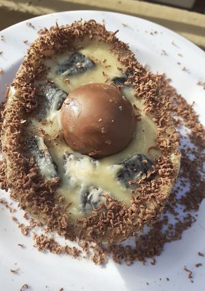 Una foto de Huevo de Pascuas de Cuchara de Brigadeiro de Cuchara Cremoso de Oreo