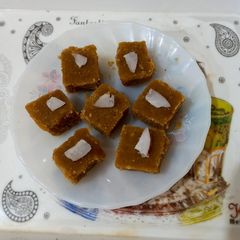 A picture of Besan and whole wheat flour sa.