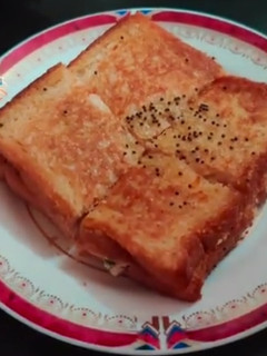 चीज़ सैंडविच (cheese sandwich recipe in Hindi) रेसिपी मुख्य फोटो