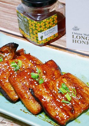 蜜汁烤鰻魚 的食譜成品照片