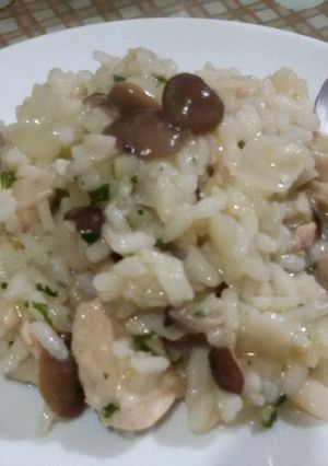 義大利雞肉野菇燉飯 的食譜成品照片