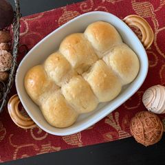 A picture of Dinner Rolls.