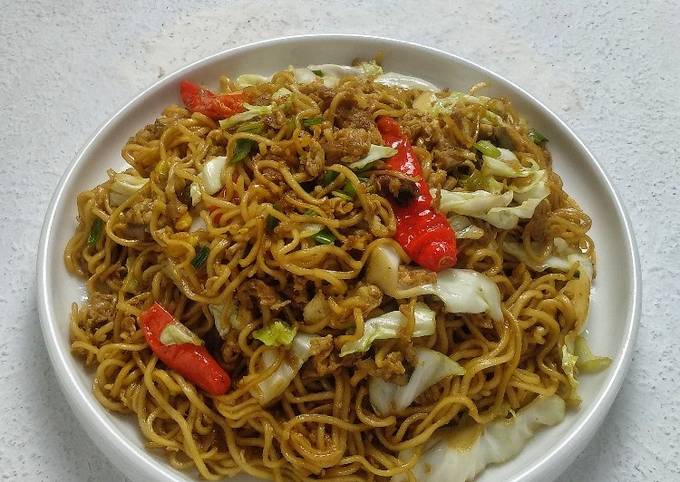 Mie goreng pedas