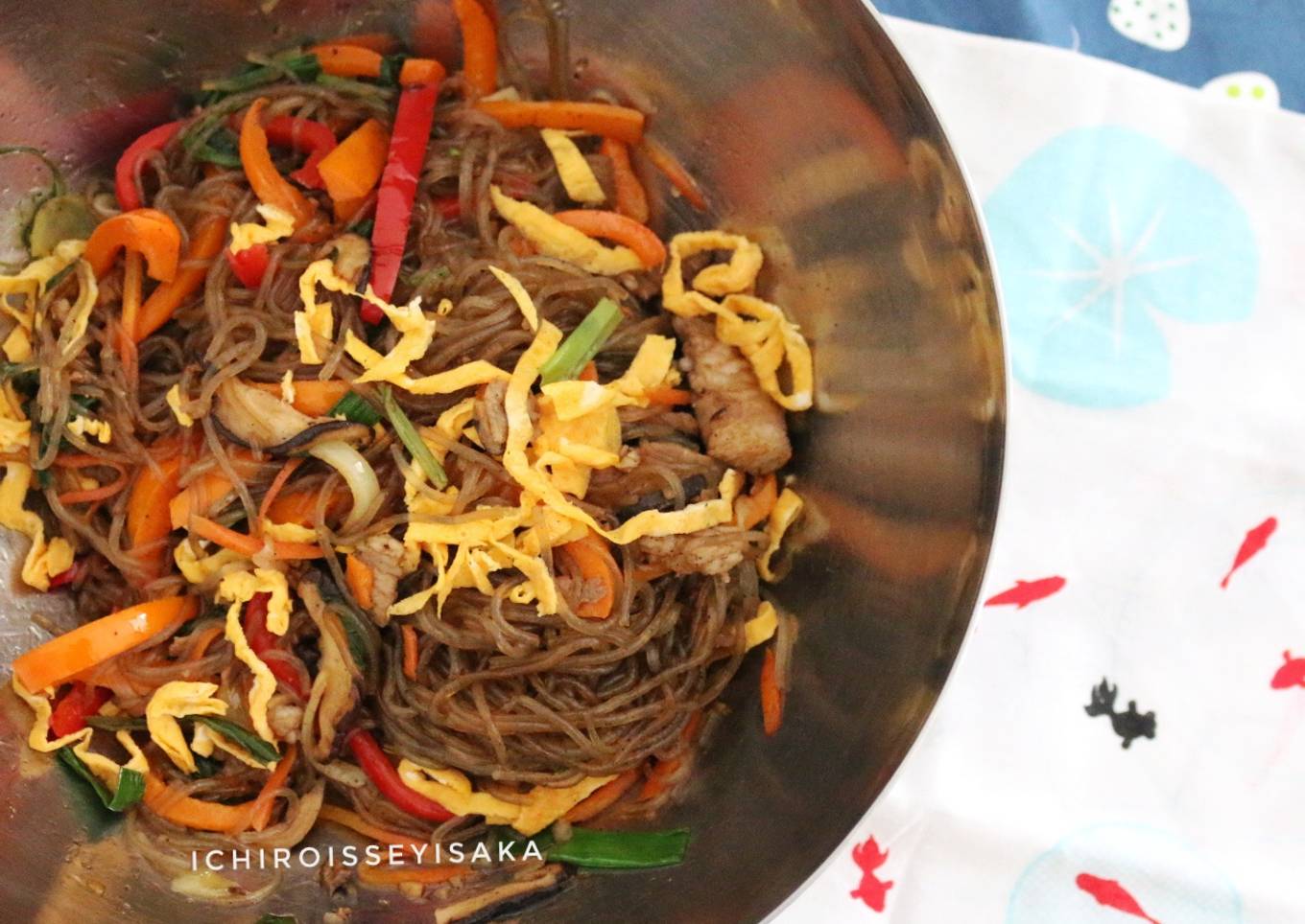 Japchae (korean stir noodles)