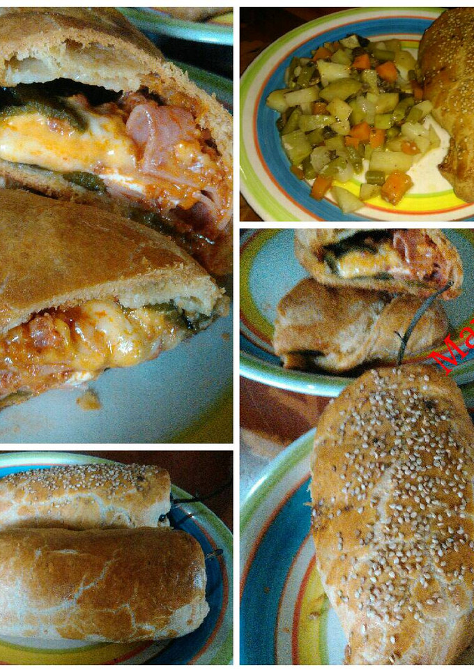 Una foto de Chiles rellenos envueltos en pasta de hojaldre