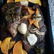 Vacío al horno con verduras..