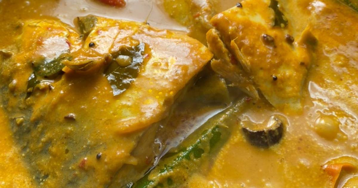 Resipi Kari Ikan Bawal Emas Oleh Syazwani Rahim Cookpad