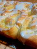 Rollos de Limón🍋con glasé de queso crema