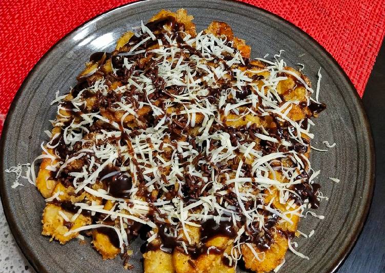 Bagaimana Menyiapkan Pisang Goreng Cumloude coklat keju yang Menggugah Selera