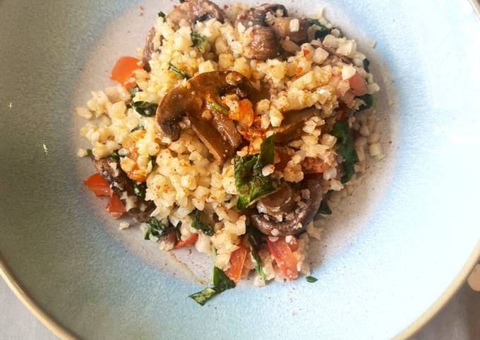 Simple Way to Make Quick Cauliflower Rice With Mushrooms &amp;amp; Basil 🌿 🌱