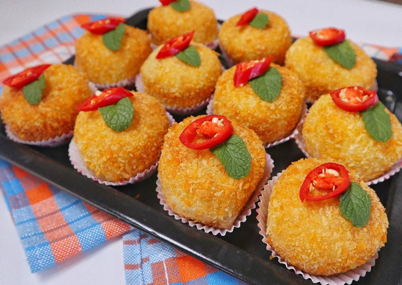 DONAT KRISPI AYAM TERIYAKI | Savory Donuts
