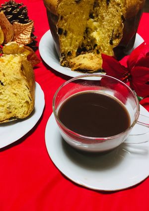Una foto de Café con Leche Express y Panetón 🎅🎅jojojo ☕