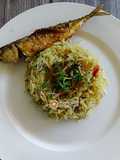 Nasi Goreng Marjerin Ikan Seekor