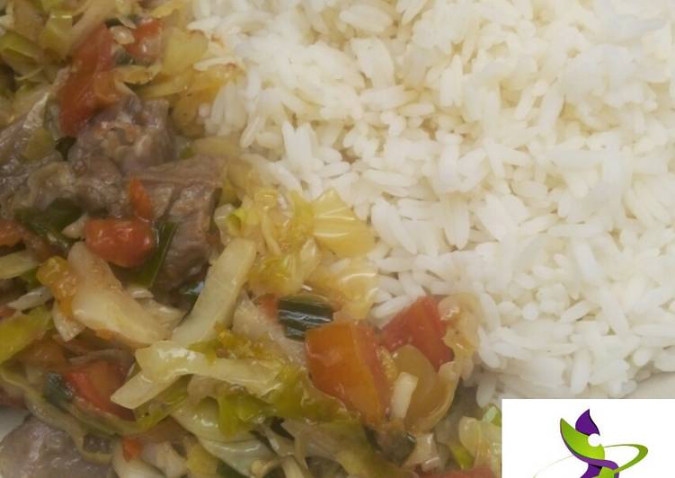 Simple Way to Prepare Perfect White rice and cabbage sauce