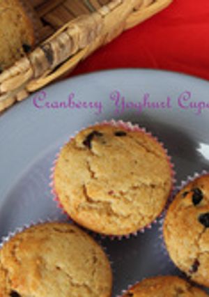 A picture of Cranberry Yoghurt Cupcakes.