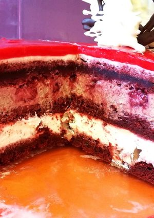 O poză a rețetei Tort festiv Red Velvet.