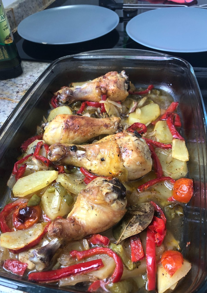 Una foto de Muslitos al horno 🍗