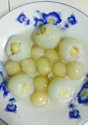 Hình của món Chè nhân sen.