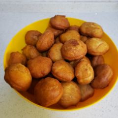 A picture of Maandazi.