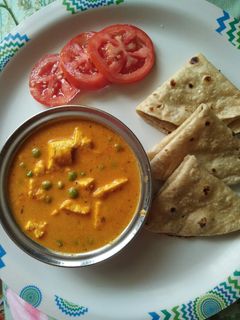 મટર પનીર (Matar Paneer Recipe In Gujarati) રેસીપી મુખ્ય ફોટો