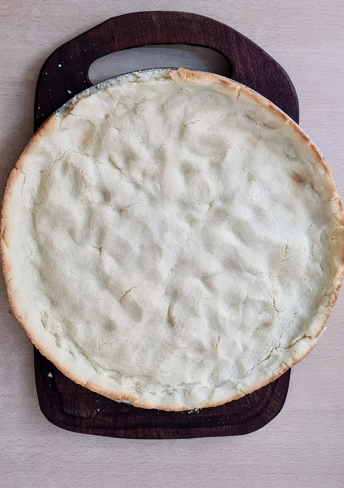 Una foto de Masa de tarta sin gluten y keto 🥥 Masa de tarta con harina de coco apta dietas cetogénica 🥚