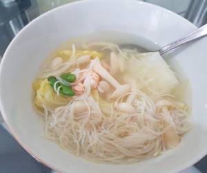 Mudah Cepat Memasak Bihun Kuah Jamur dan Sawi Putih Enak Bergizi