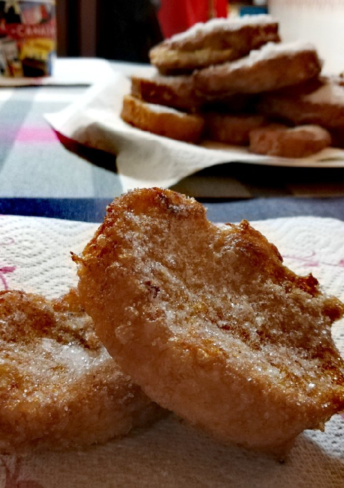 Una foto de Rosquetes d'ou (Torrijas)