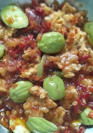 Foto resep 10. Penyet Tempe Sambal Pete
