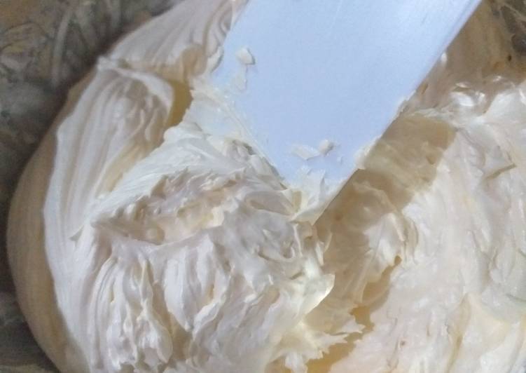 Bagaimana Menyiapkan Buttercream margarine, Sempurna