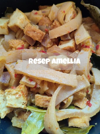 Langkah Mudah untuk Menyiapkan Resep Sambel goreng tahu krecek oishii yang Enak Banget Anti Ribet, Lezat