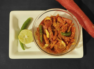 A picture of Instant Carrot pickle.