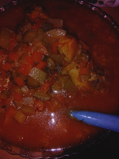 Una foto de Caldo de pollo con chipotle