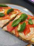 Tosta estilo bruschetta